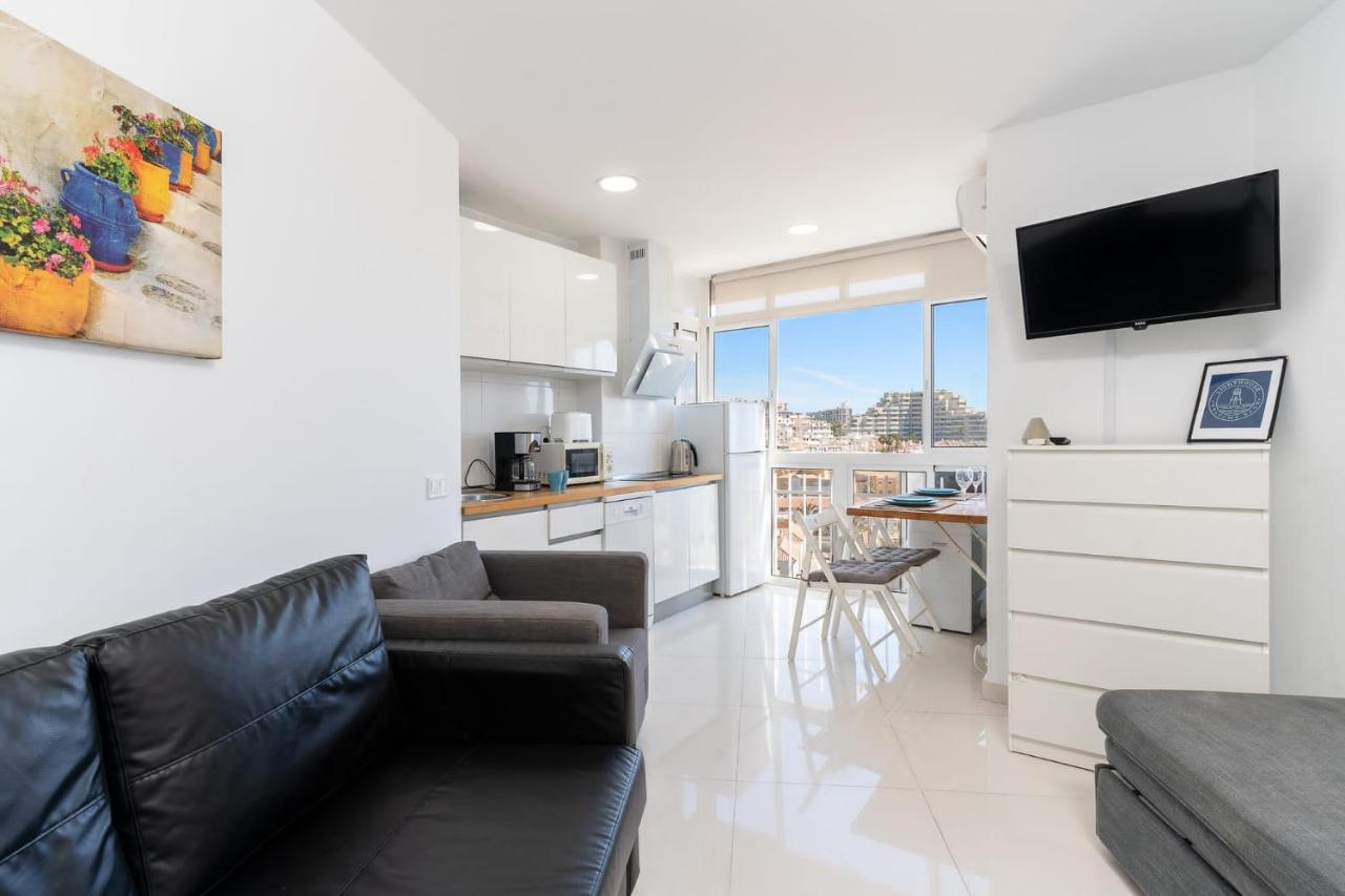 Mi Casa De La Playa -Estudio Frente Al Mar- Lägenhet Benalmádena Exteriör bild