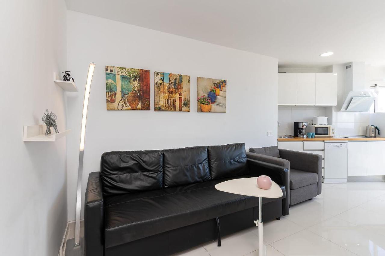 Mi Casa De La Playa -Estudio Frente Al Mar- Lägenhet Benalmádena Exteriör bild